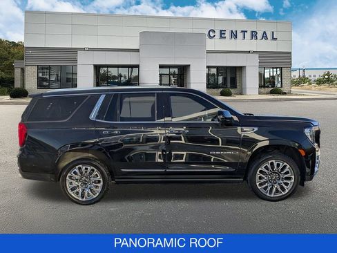 Used 2023 GMC Yukon Denali Ultimate image 9