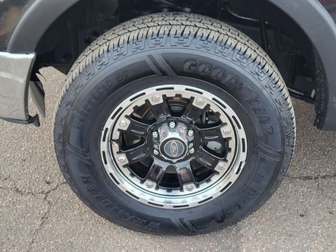 Used 2012 Ford F150 XLT w/ XLT Chrome Pkg image 9