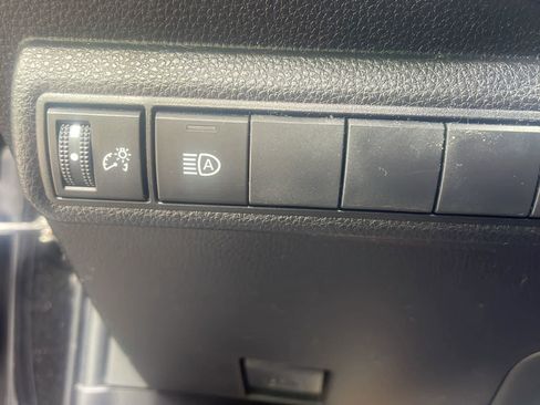 Used 2022 Toyota Corolla SE FWD image 17
