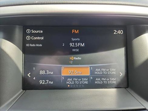 Used 2017 Nissan Pathfinder SV AWD/4WD image 27