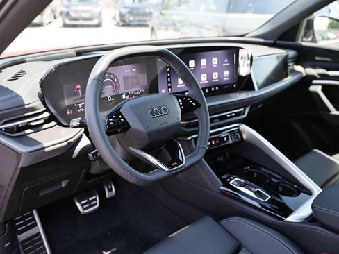 New 2026 Audi SQ5 Premium Plus AWD/4WD image 17