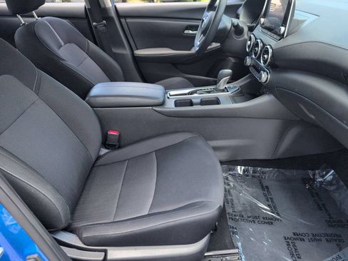 Used 2025 Nissan Sentra SV FWD image 30