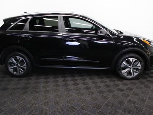 Used 2022 Kia Niro EX FWD image 5