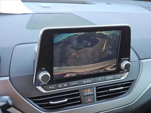 Used 2024 Nissan Altima 2.5 SR image 15