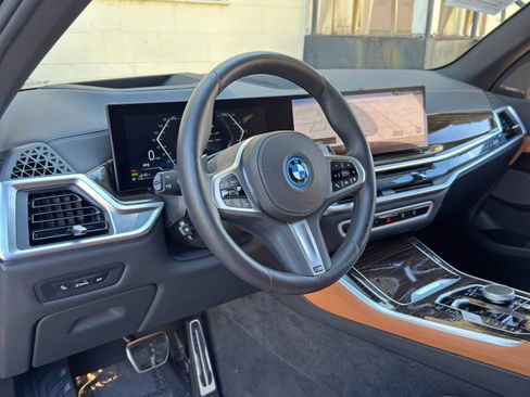 Used 2026 BMW X5 xDrive50e w/ M Sport Package AWD/4WD image 14