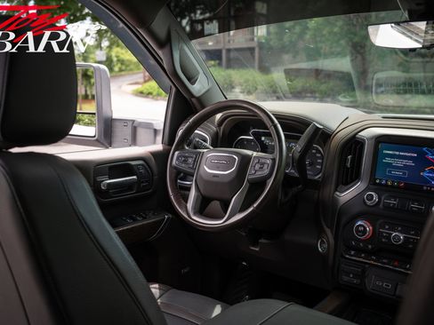 Used 2023 GMC Sierra 3500 Denali w/ Denali Ultimate Package AWD/4WD image 45
