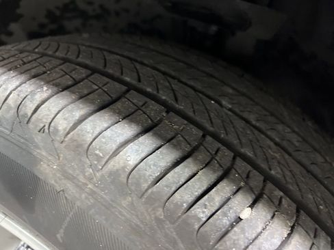 Used 2025 Chevrolet Trax LT w/ LT Convenience Package image 37