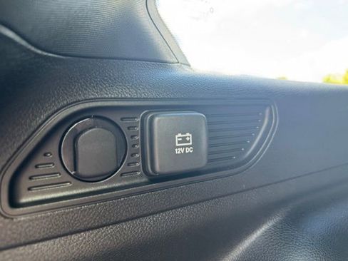 New 2025 Jeep Grand Cherokee Limited w/ Black Appearance Package image 11