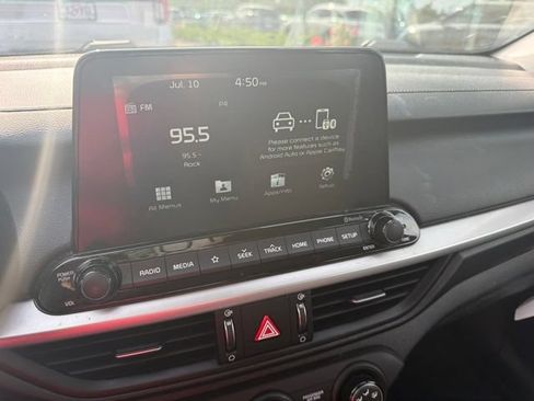 Used 2020 Kia Forte LXS FWD image 20
