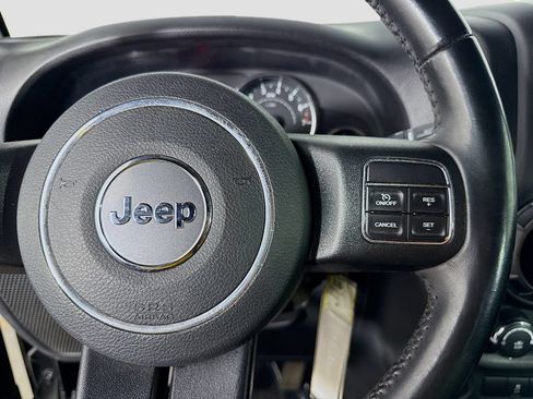 Used 2017 Jeep Wrangler Unlimited Sport w/ Connectivity Group AWD/4WD image 27