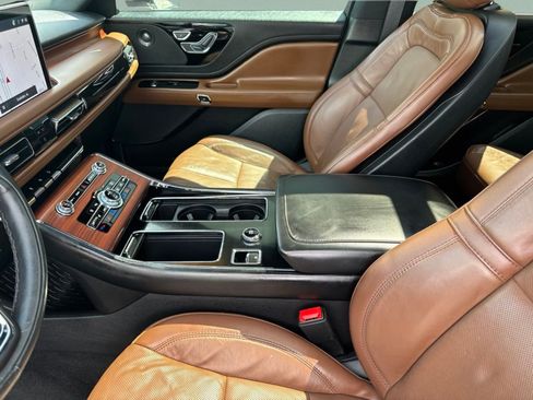 Used 2024 Lincoln Aviator Reserve w/ Equipment Group 201A RWD image 20