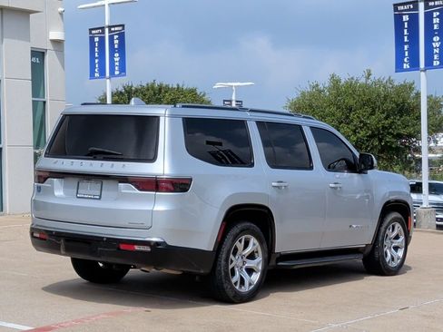 Used 2022 Jeep Wagoneer Series II RWD image 3