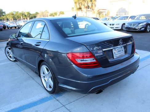 Used 2013 Mercedes-Benz C 250 Sedan image 3