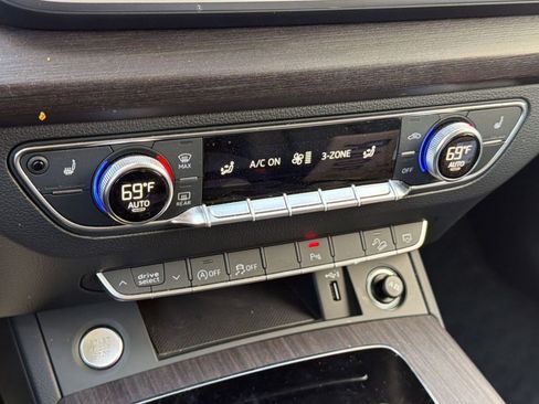 Used 2024 Audi Q5 2.0T Premium w/ Convenience Package AWD/4WD image 19