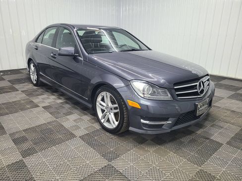 Used 2013 Mercedes-Benz C 300 4MATIC Sedan image 4