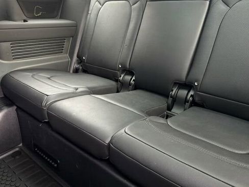 Used 2024 Land Rover Defender 130 S image 12