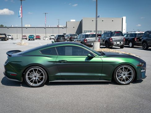 Used 2021 Ford Mustang GT Premium w/ Carbon Sport Interior Package RWD image 11