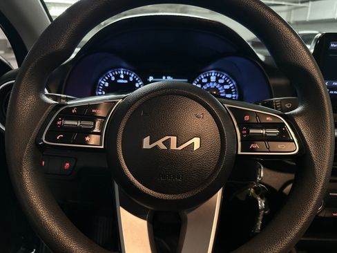 Used 2023 Kia Forte LXS w/ LXS Technology Package image 20