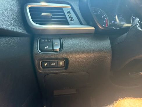 Used 2019 Kia Optima S w/ S Panoramic Sunroof Package FWD image 27