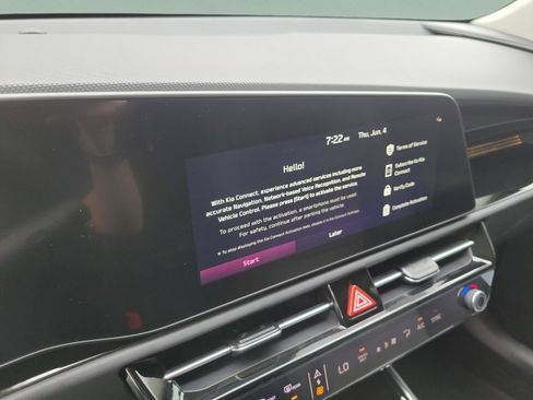 New 2026 Kia Niro EX FWD image 17