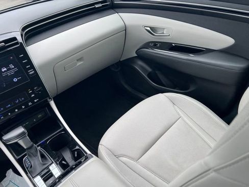 Used 2022 Hyundai Tucson SEL w/ Convenience + Premium Package FWD image 11