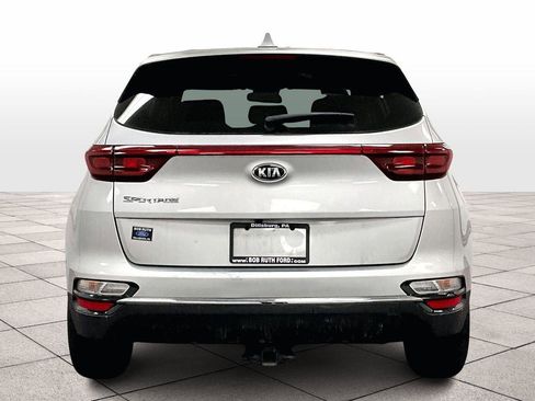 Used 2021 Kia Sportage LX image 4