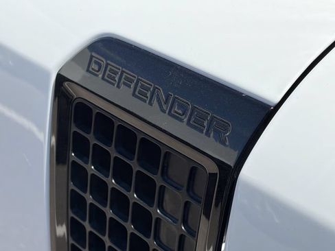 Used 2023 Land Rover Defender 130 X-Dynamic SE AWD/4WD image 7