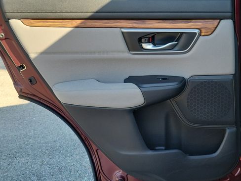 Used 2018 Honda CR-V EX image 16