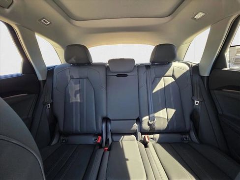 New 2025 Audi Q5 Premium Plus w/ Premium Plus image 17