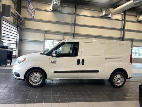 Used 2022 RAM ProMaster City Tradesman FWD image 3