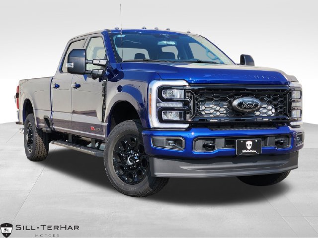 New 2026 Ford F350 Lariat w/ Black Appearance Package AWD/4WD 360° Tour