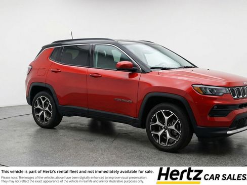 Used 2025 Jeep Compass Limited image 1