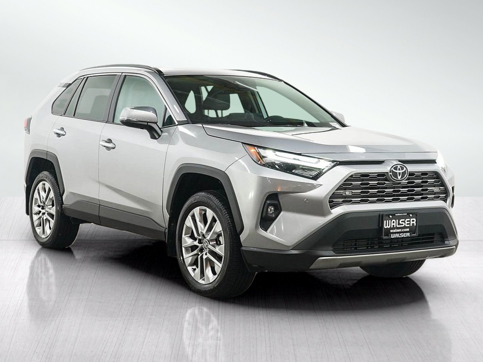 Used 2025 Toyota RAV4 Limited w/ Weather Package AWD/4WD image 7