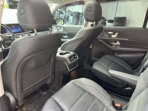 Used 2024 Mercedes-Benz GLS 580 4MATIC image 26