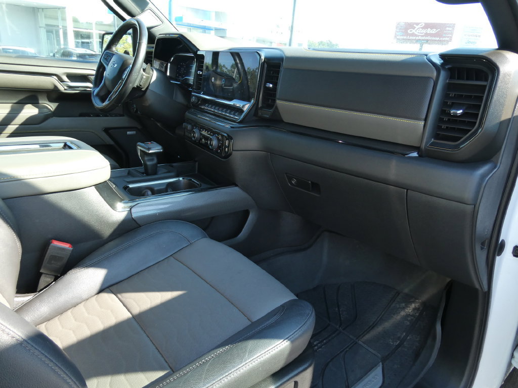 Used 2022 Chevrolet Silverado 1500 ZR2 w/ Technology Package AWD/4WD image 15