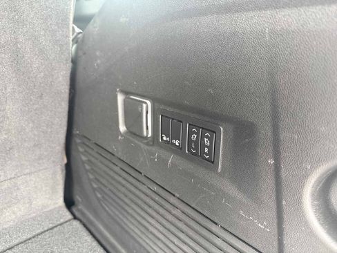 Used 2022 Chevrolet Tahoe High Country AWD/4WD image 22