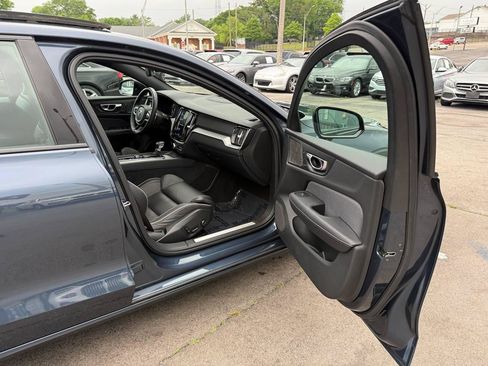 Used 2019 Volvo S60 T5 R-Design FWD image 20