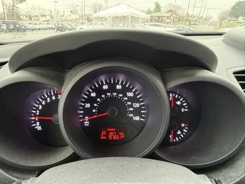 Used 2013 Kia Soul image 11