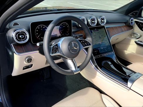 New 2026 Mercedes-Benz C 300 4MATIC Sedan image 9