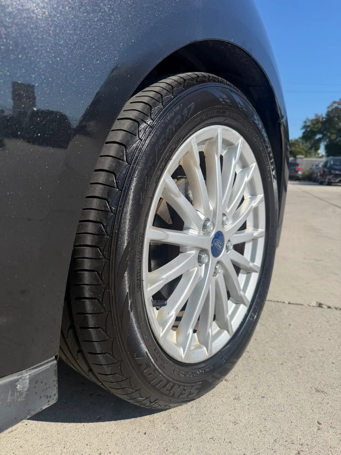 Used 2014 Ford C-MAX SE w/ Equipment Group 201A FWD image 9
