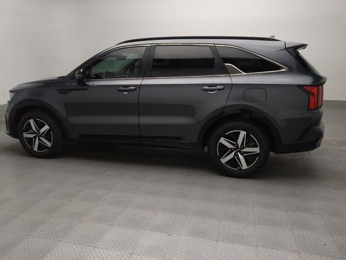 Used 2023 Kia Sorento S FWD image 3