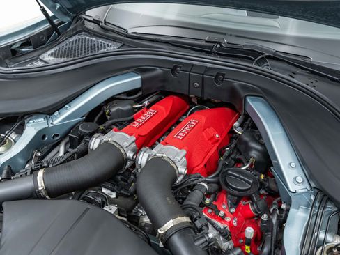 Certified 2024 Ferrari Roma Spider RWD image 23