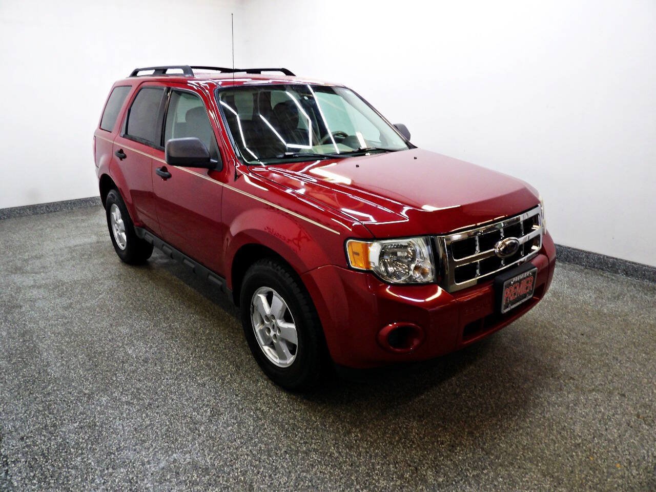 Used 2009 Ford Escape XLS FWD image 3