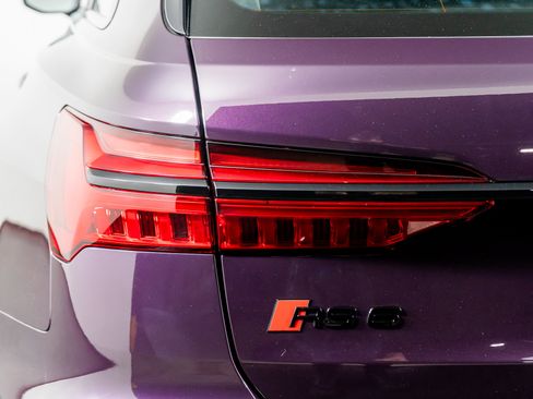 Used 2025 Audi RS 6 performance image 13
