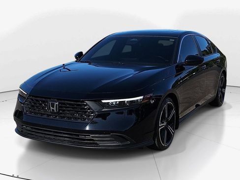 Used 2025 Honda Accord Sport image 11