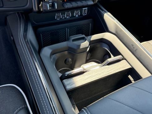 Used 2026 RAM 1500 Limited w/ Body Color Bumper Group image 25