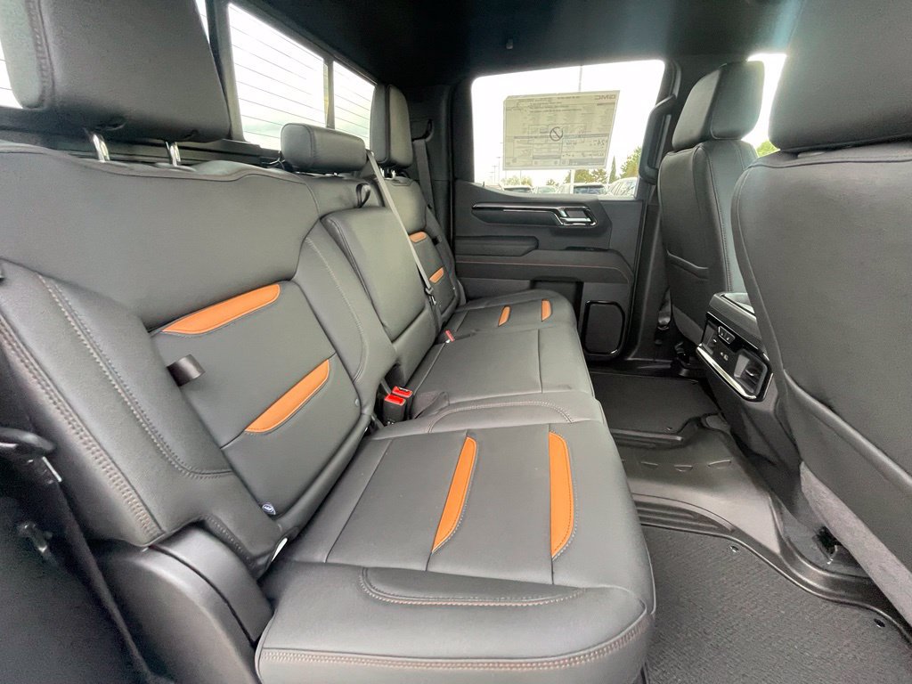 New 2026 GMC Sierra 1500 AT4 w/ AT4 Premium Package AWD/4WD image 28