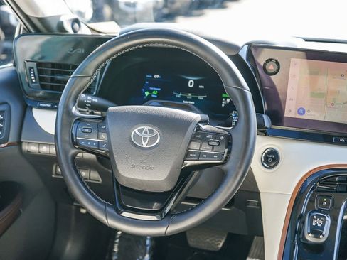 Used 2023 Toyota Mirai w/ Toyota Teammate Package image 14