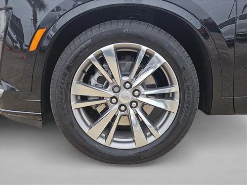 Used 2024 Cadillac XT6 Premium Luxury w/ Technology Package image 25