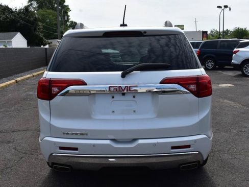 Used 2017 GMC Acadia Denali w/ Technology Package FWD image 15